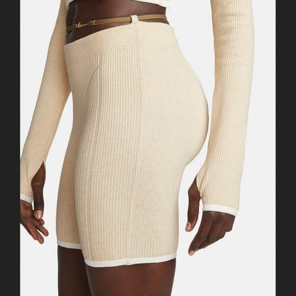 🔥 Jacquemus x Nike size XL Thigh Shorts Pearl Color - Picture 2 of 8